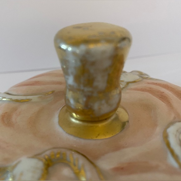 Carlin Comforts Pink Porcelain Vanity Perfume Decanter & Powder Dish - Picture 16 of 17